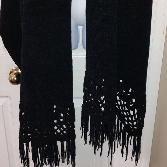 Black Winter Shawl Wrap Crocheted Fringe - Picture 2 of 4